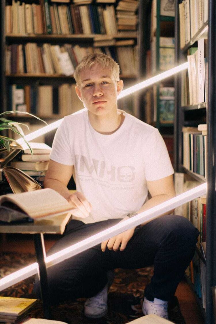  -,   , 21 ,   ,   