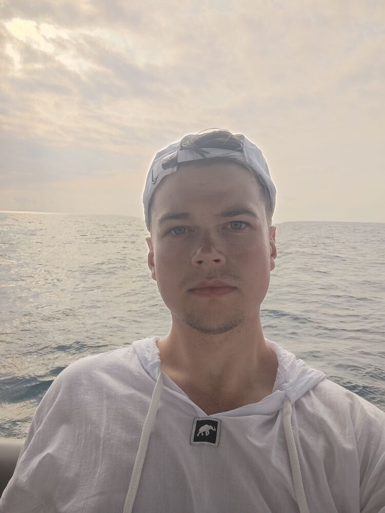  52922606  Aleksey, 26 ,    