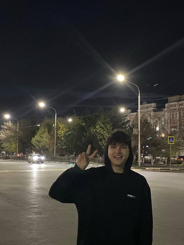  --,   David, 23 ,   ,   