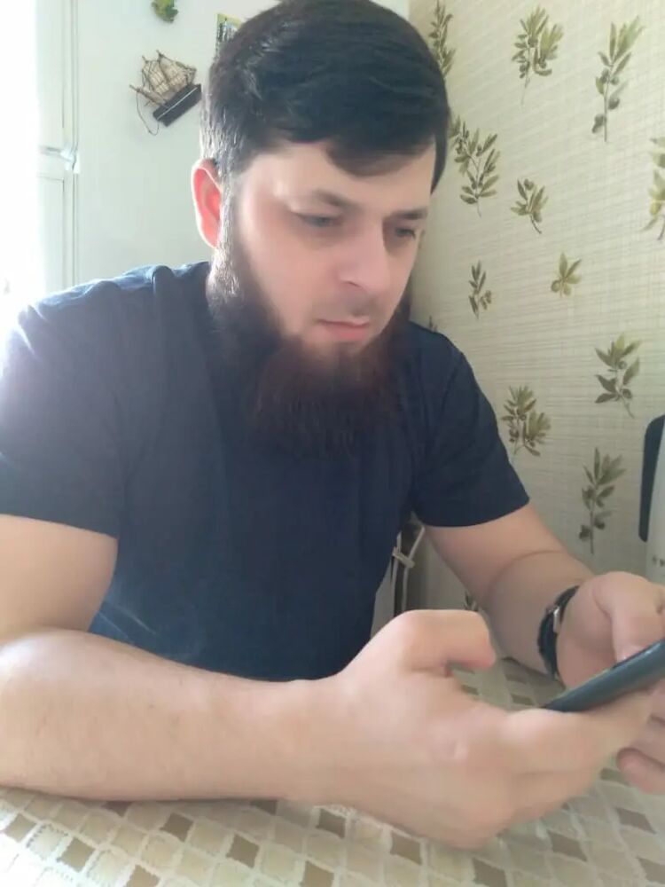  35705136  , 32 ,    -