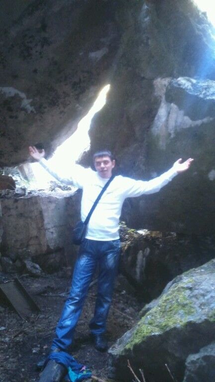  6176356  Artjom, 37 ,    