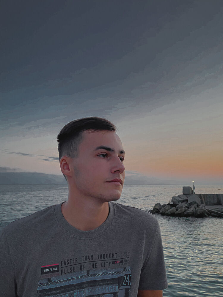  --,   , 21 ,   