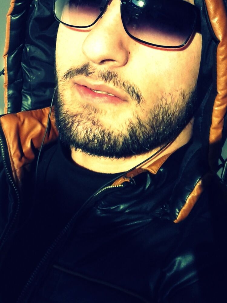  ,   Feniks, 37 ,  
