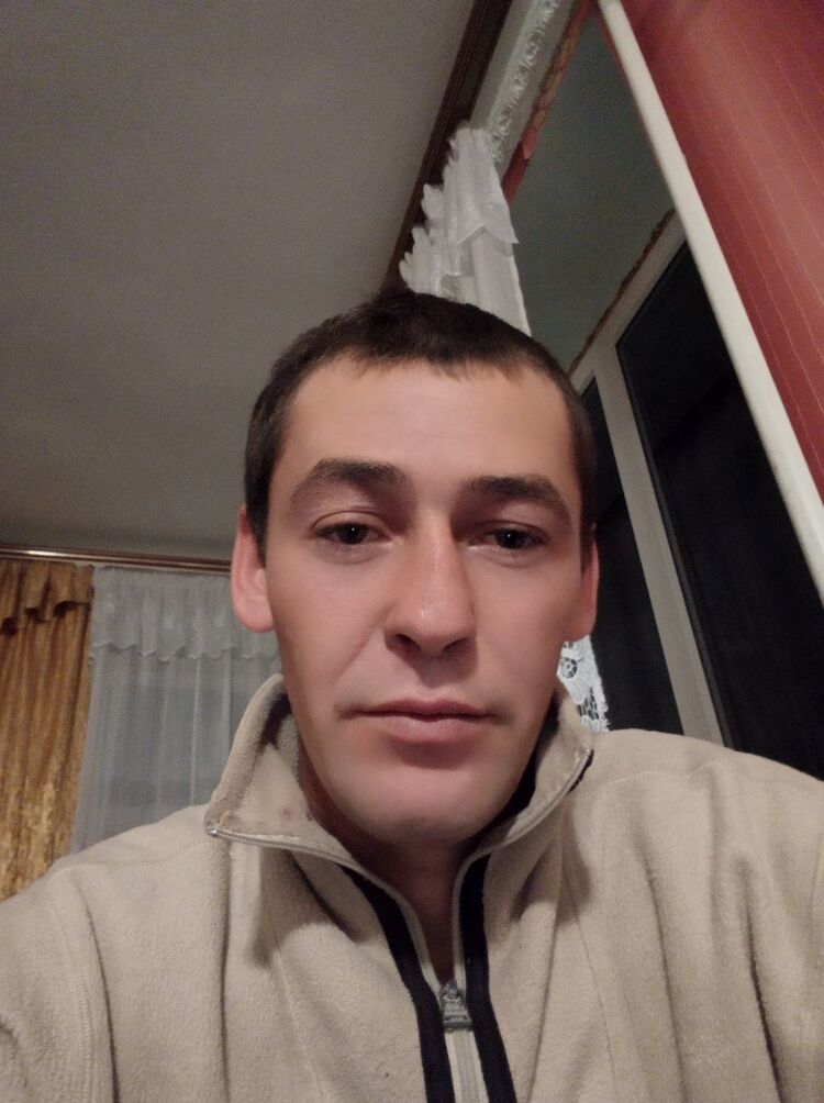  18381876   , 33 ,    