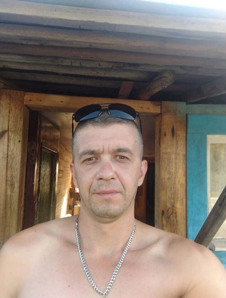  27988846  Alexey, 40 ,    
