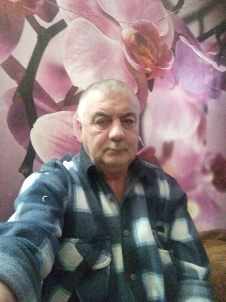  54543366  Serzh, 64 ,    