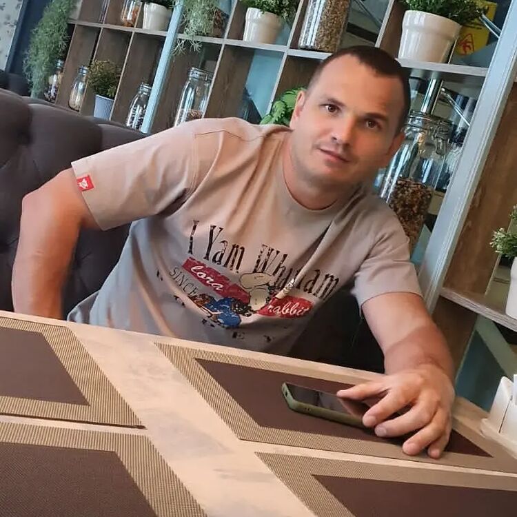  30087886  , 44 ,    