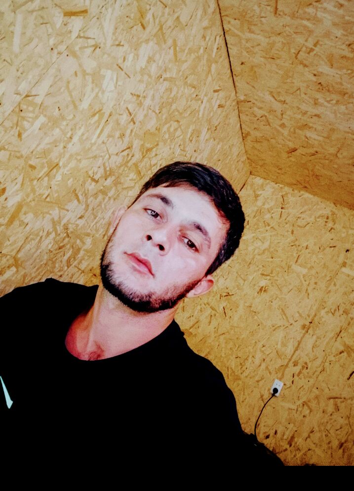  46944136  , 30 ,    