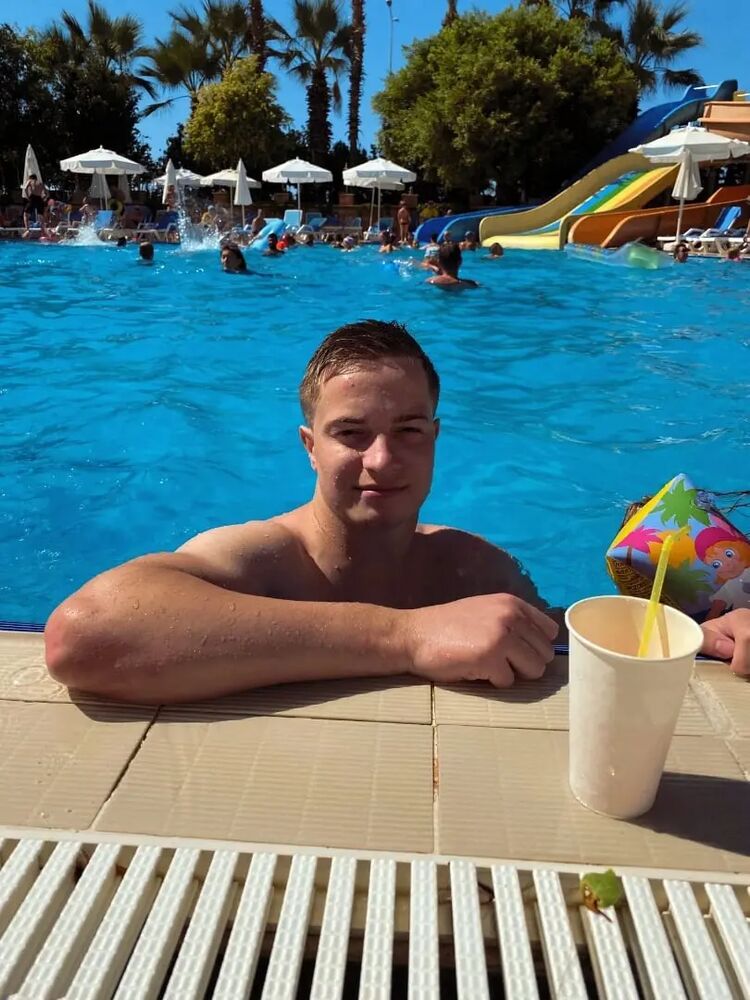 ���������� ������ ��������, ���� ����� Artyom, 25 ���, ������������ ��� ������, c�������� ���������, ���������