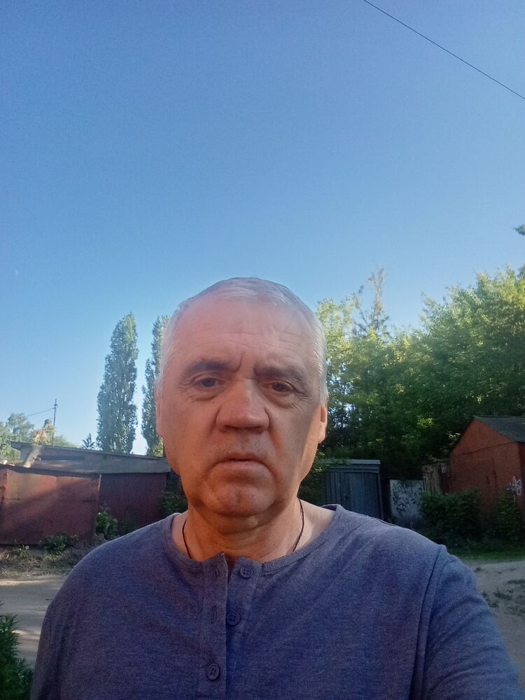  44087486  , 56 ,    