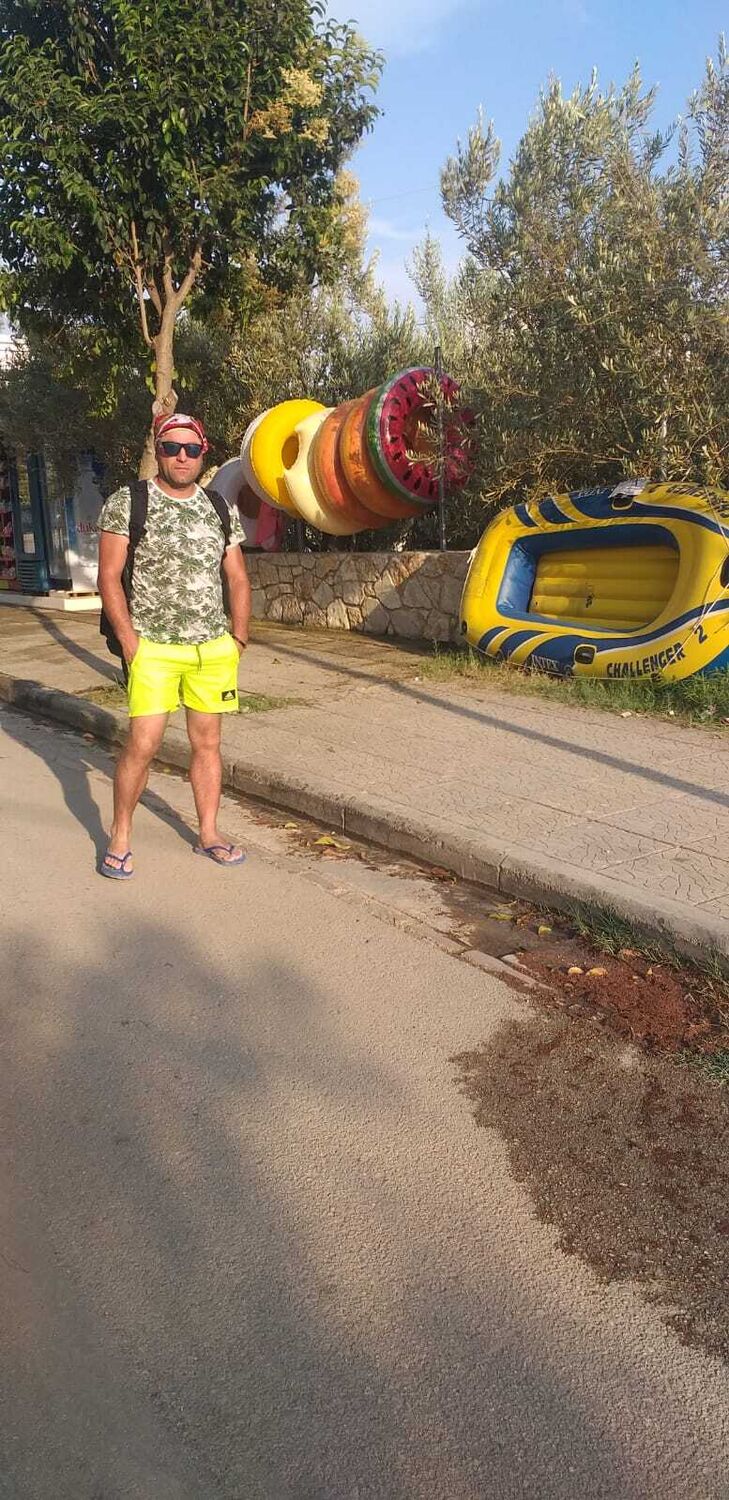  ,   Leo Duro, 40 ,   ,   , c , 