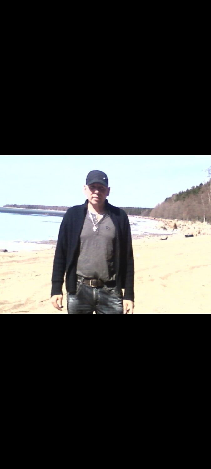  52116526  Viktor, 50 ,    