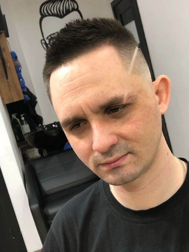  31865006  Alexander, 38 ,    