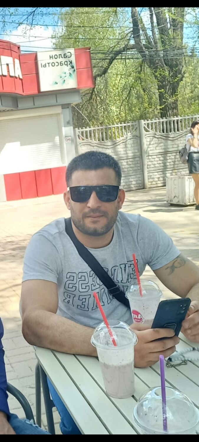  23335306  Aksin, 38 ,    --