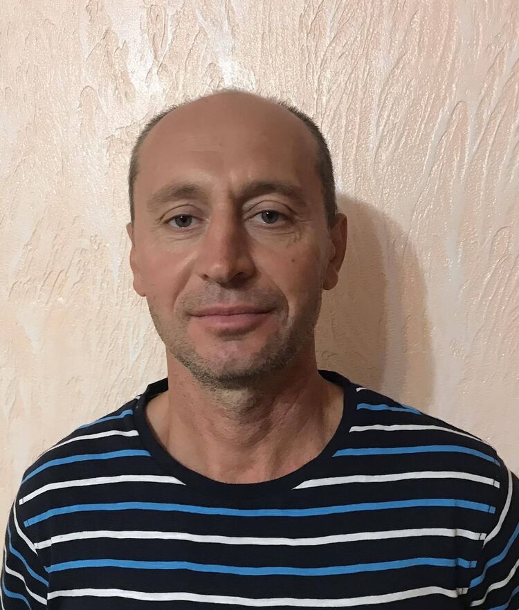  ,   Sergiu, 49 ,   ,   