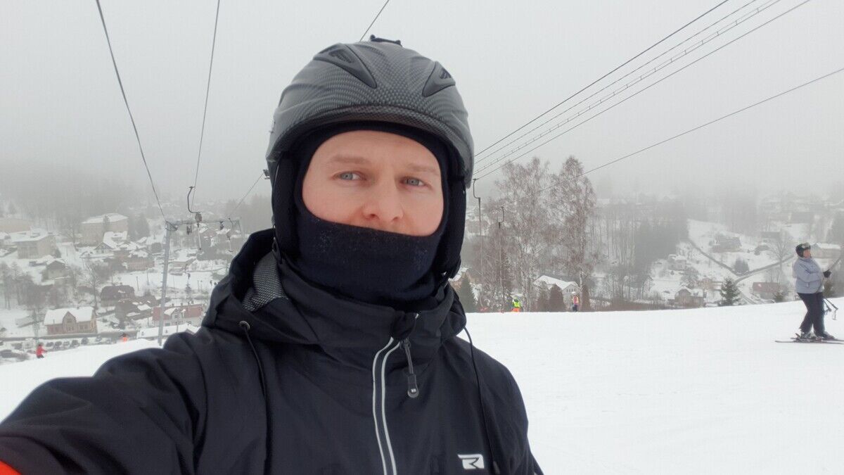  ,   Andrej, 35 ,   ,   , c 
