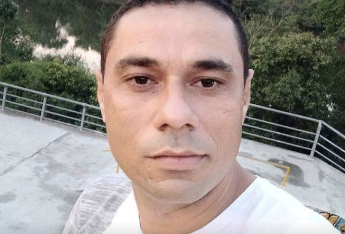  ,   Aladdin, 37 ,   , c , 