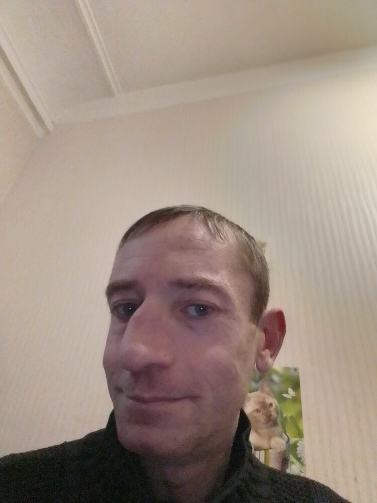  40719396  VLADIMIR, 42 ,    