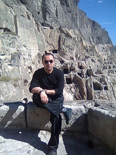  12832136  John, 47 ,    