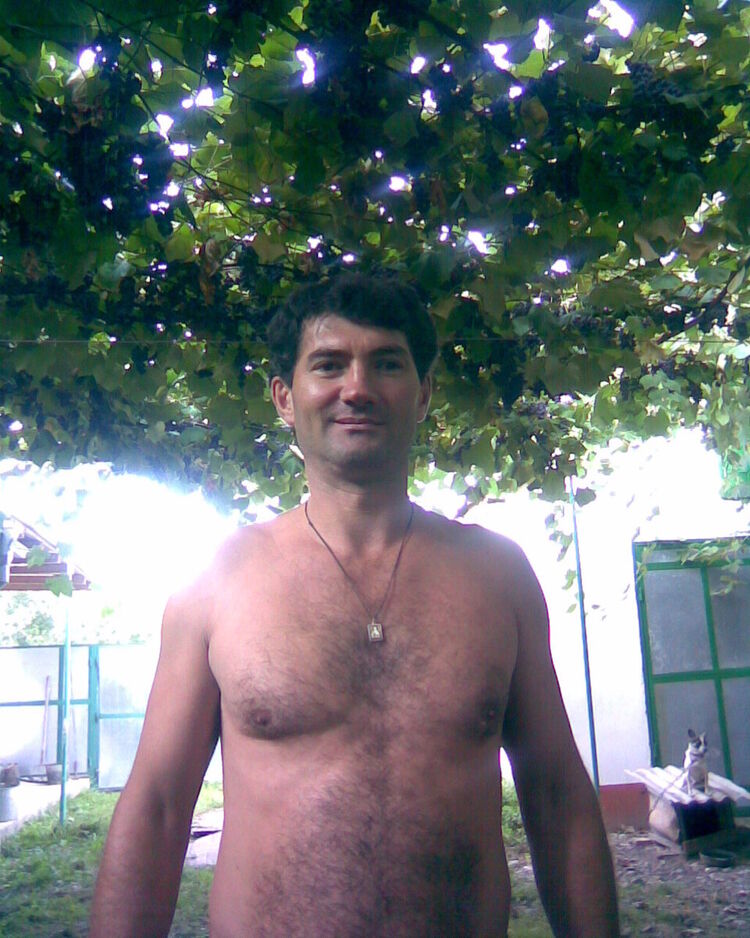  20590136  Miha, 57 ,    