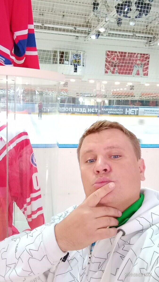  22317136  Dzmitry, 39 ,    