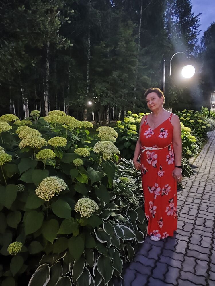  52669906  Galina, 63 ,    