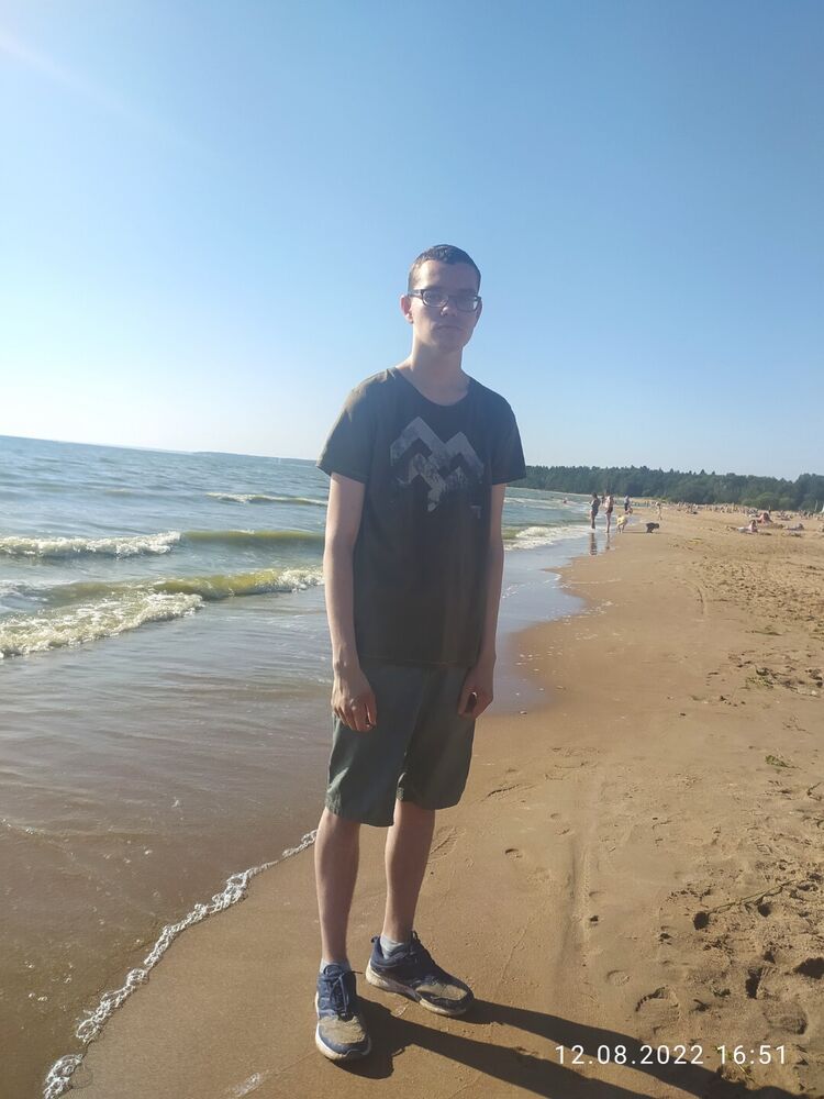  ,   Alexander, 21 ,   ,   