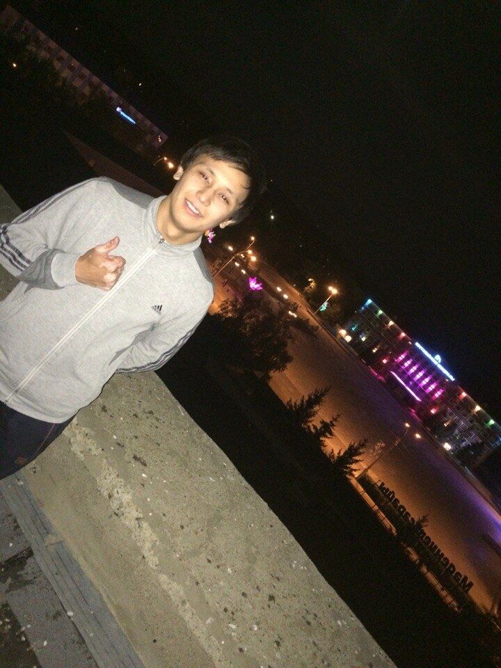  ,   Nursultan, 33 ,   ,   