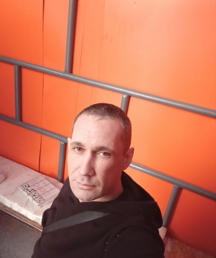  40781576  Evgeny, 39 ,     
