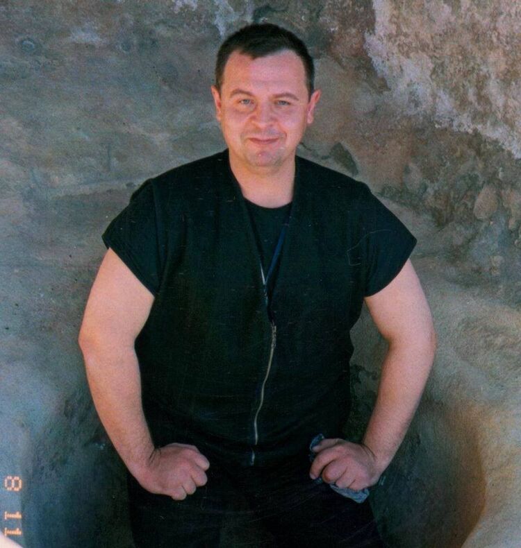  ,   Alex, 58 ,  