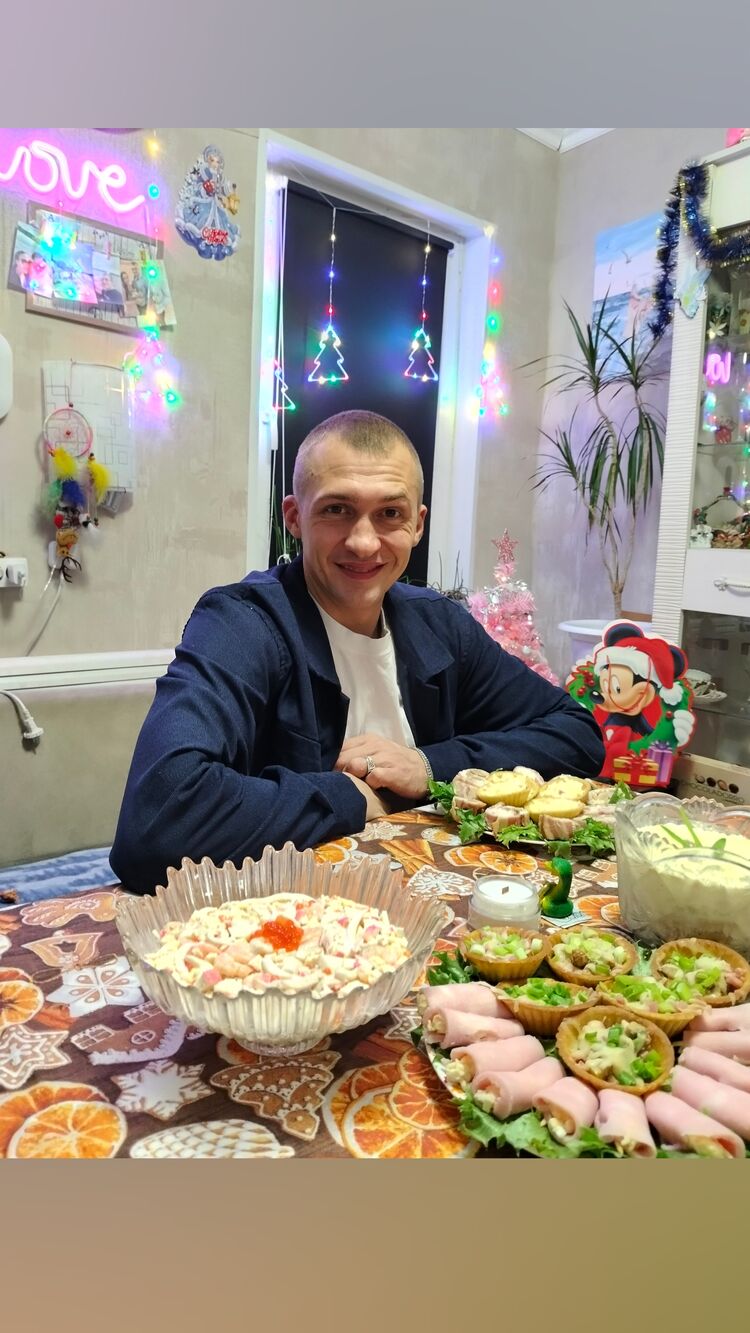  48778926  , 33 ,    -