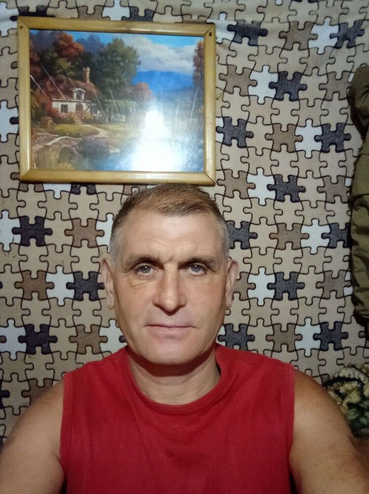  46844556  Vlad, 49 ,    