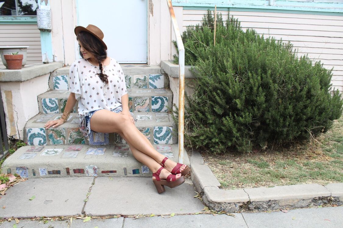  ,   Mila, 38 ,   ,   , c 