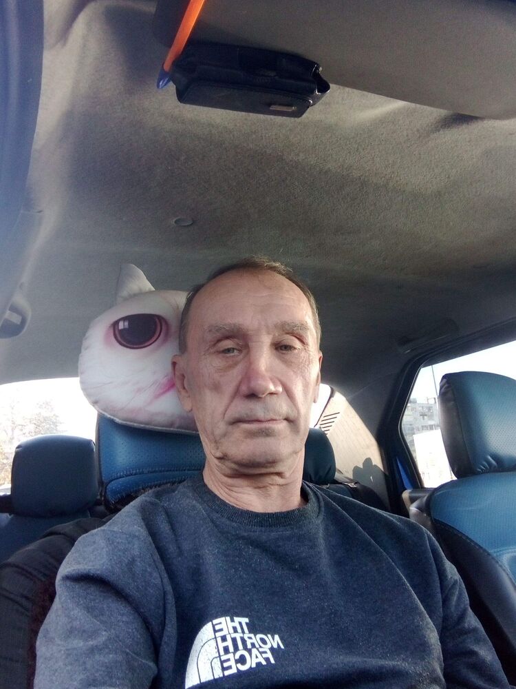  52182046  Boris, 67 ,    