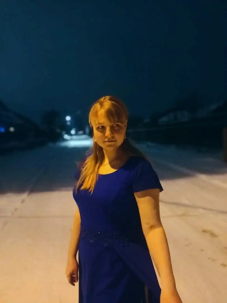  46021976  , 21 ,    