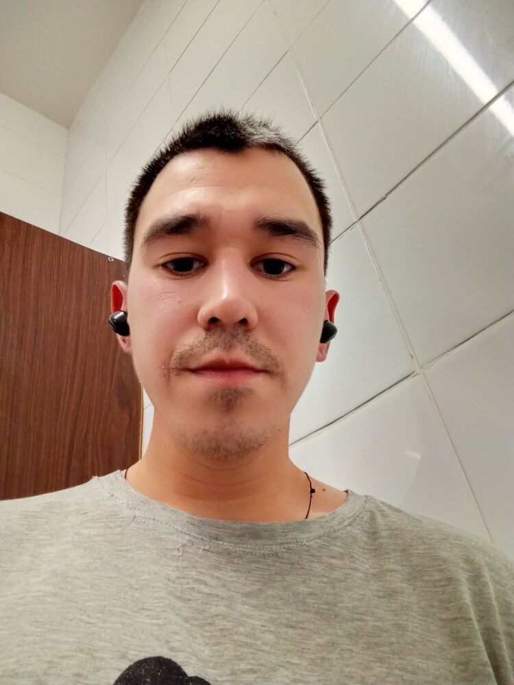  39507026  Oleg, 27 ,    