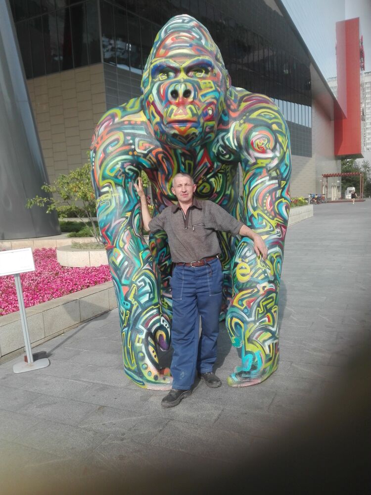  29821926  Andrei, 51 ,     