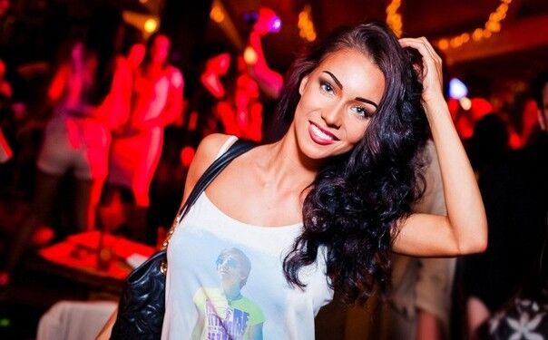  6484396  Clubbingirl, 31 ,    