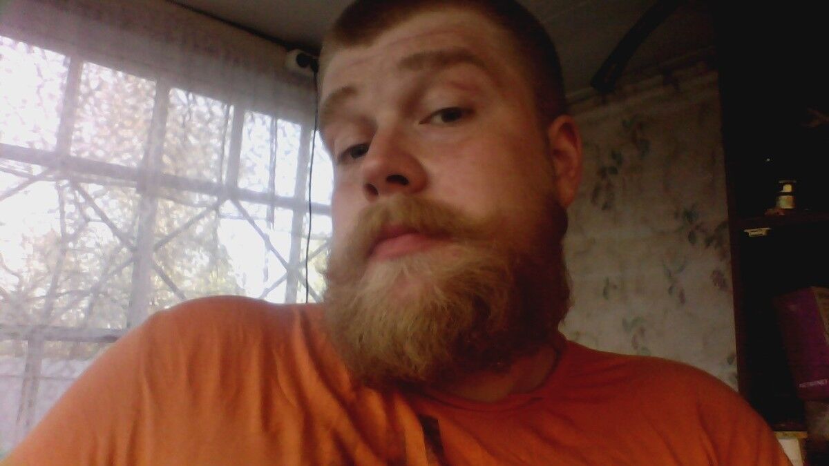  8360906  Daniil, 34 ,    