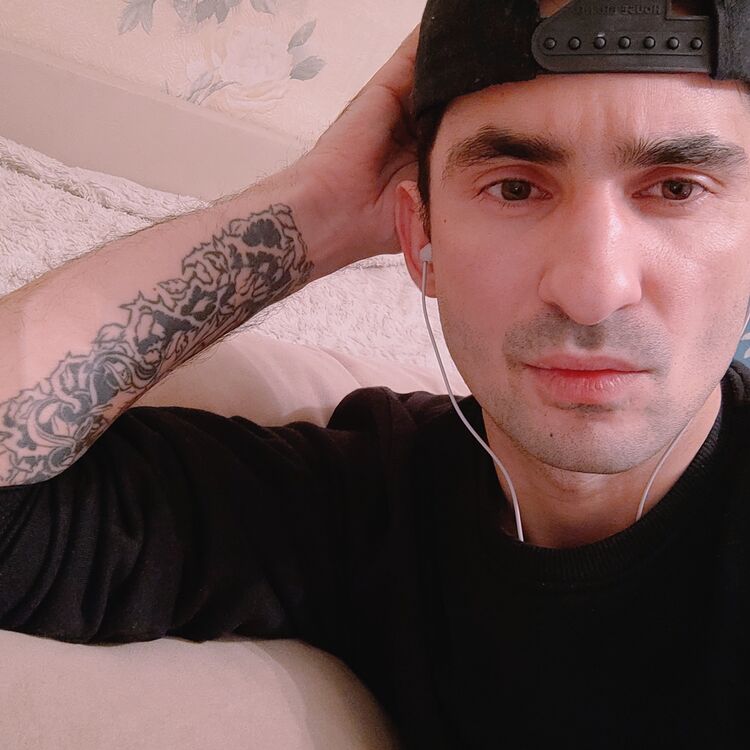  -,   , 33 ,     , c 