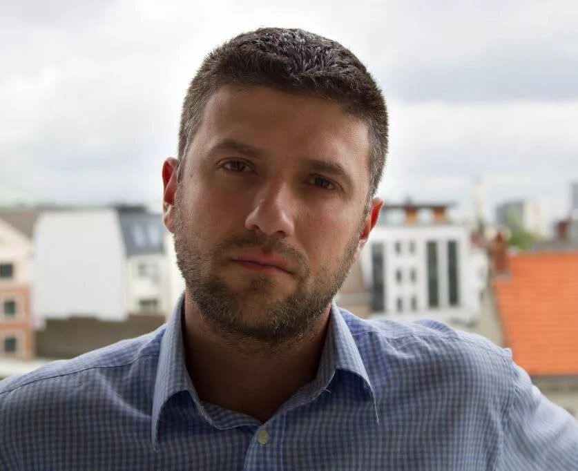  ,   Ruslan, 39 ,   ,   , c , 