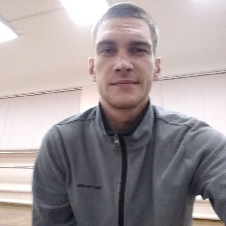  43801616  Alexander, 34 ,    