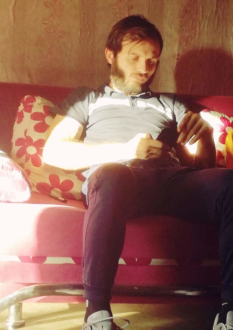  18765346  Gauq, 34 ,    