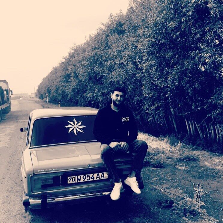  34834286  Jasurbek, 24 ,    