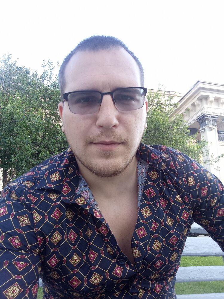  44747346  Dmitrii, 32 ,    