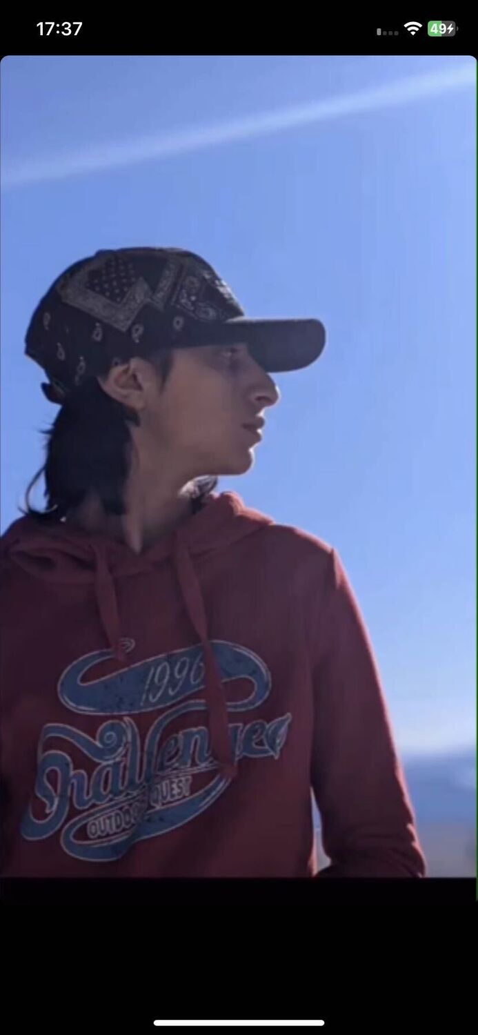  38505966  Luka, 20 ,    Pendleton