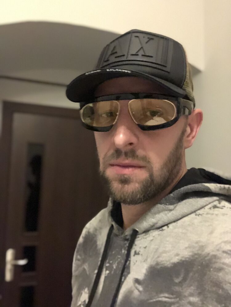 ���� 15942856 ������� ������, 41 ���, ���� ���������� � ������