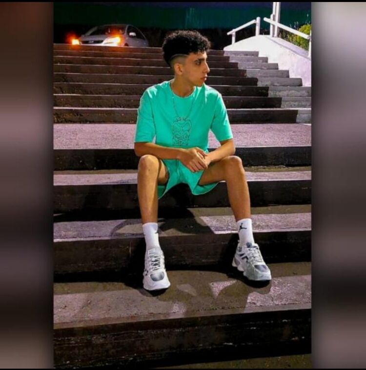  39980646  , 20 ,    