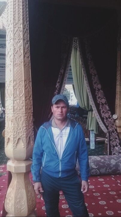  17964766  Sharif, 49 ,    