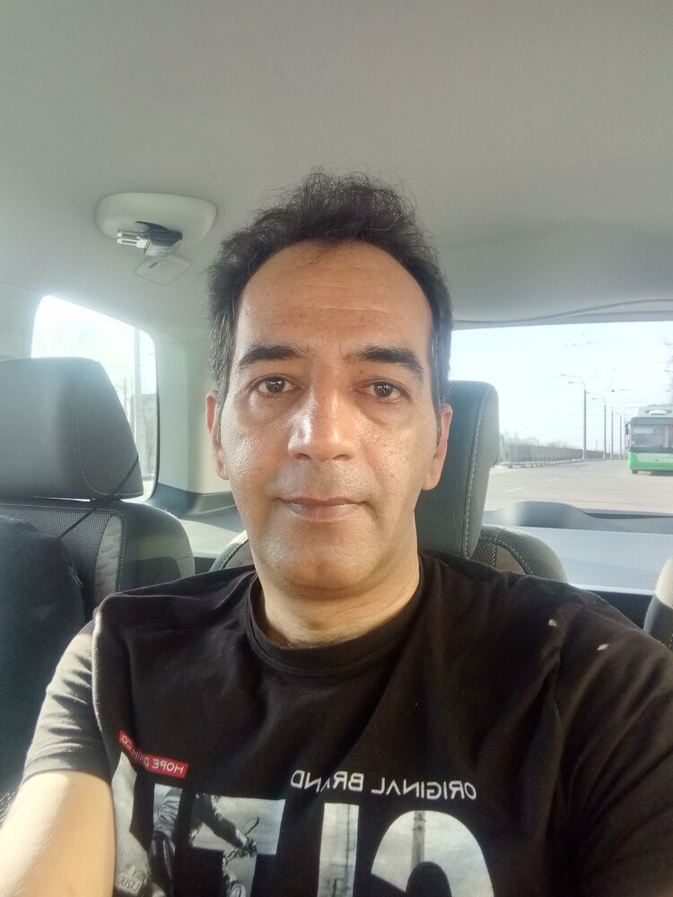  48420106  Hossein, 40 ,    